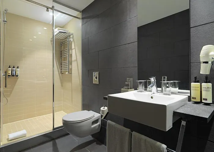 Hotell H10 Casanova 4*