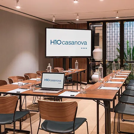 H10 Casanova Szálloda