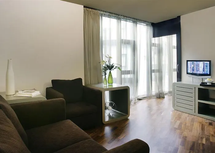 Hotel H10 Casanova 4*