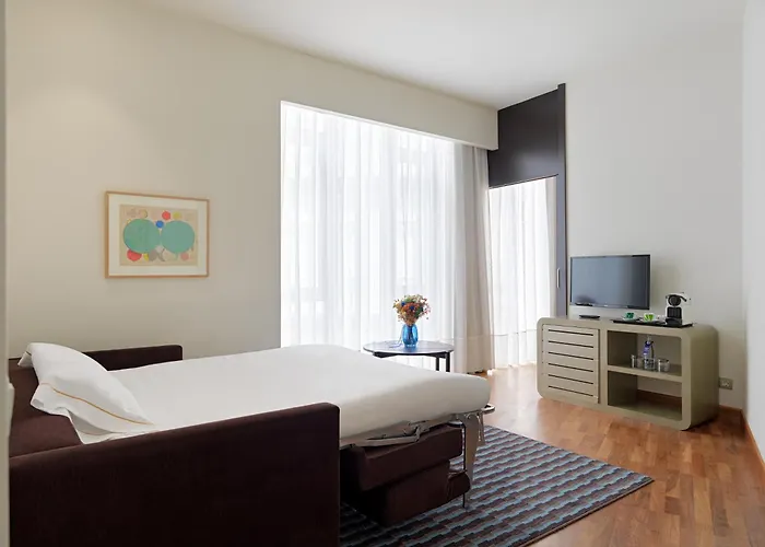 H10 Casanova Hotel 4*