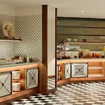 Hotel H10 Casanova