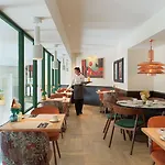 Hotel H10 Casanova