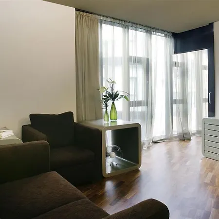 Otel H10 Casanova 4*