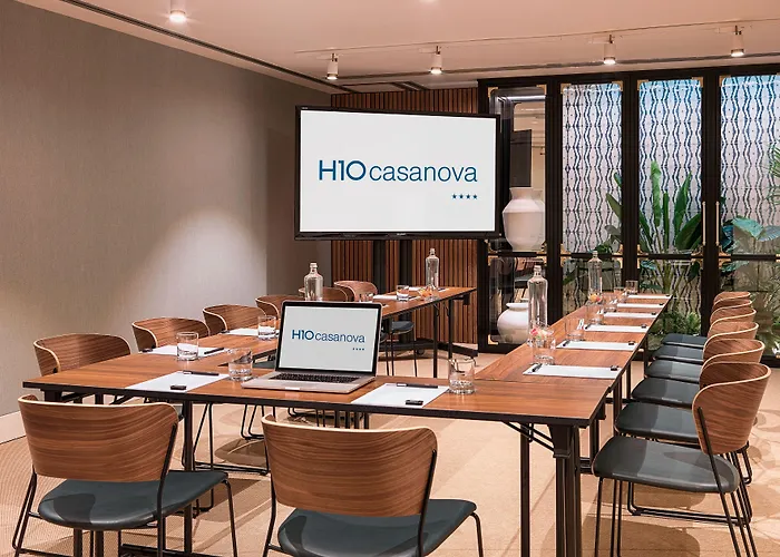 H10 Casanova מלון